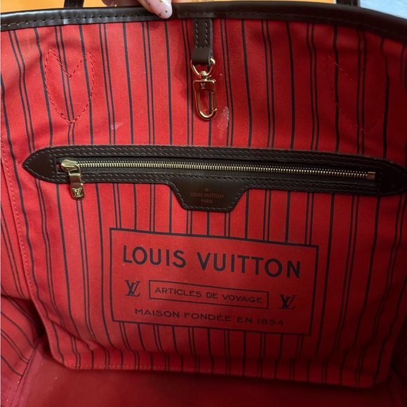 Louis Vuitton MM Neverfull - Picture 9 of 13